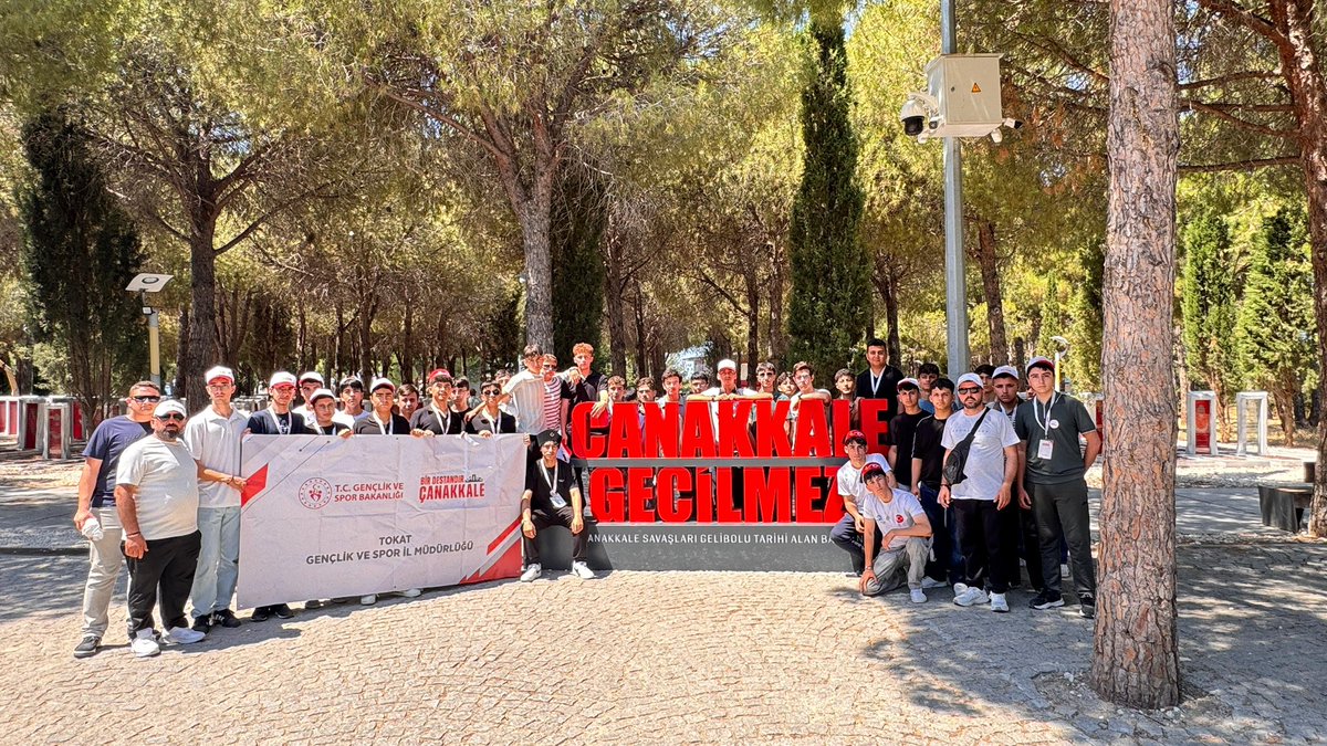 GSB_TurhalGM's tweet photo. Çanakkale gezimizi, tarihimizin izinde unutulmaz anılar ve güzel kazanımlarla tamamladık. 🇹🇷
Şanlı ecdadımızın emanetini yerinde görmenin gururunu yaşadık. Bu anlamlı yolculuğa katılan tüm gençlerimize teşekkür ediyor, yeni etkinliklerde buluşmayı diliyoruz.

#GSBGM https://t.co/FQddxiYC7f