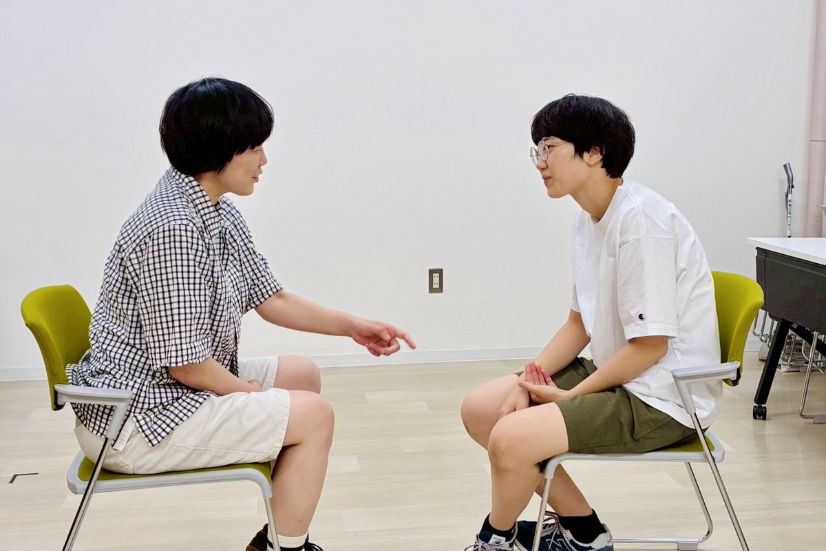 nanami7fujiwara's tweet photo. マイズナー自主練。いつも思うけど、ただ相手の状態をコールしてるだけなのに、そのやり取りをがとても豊かでした。そのおかげからか、今日はコールしたいなと思う相手のチャーミングな瞬間が結構生まれた感覚もあった。常にこれぐらいの感度を持ち続けたいなぁ。楽しかった！ https://t.co/HDQRamLSyn