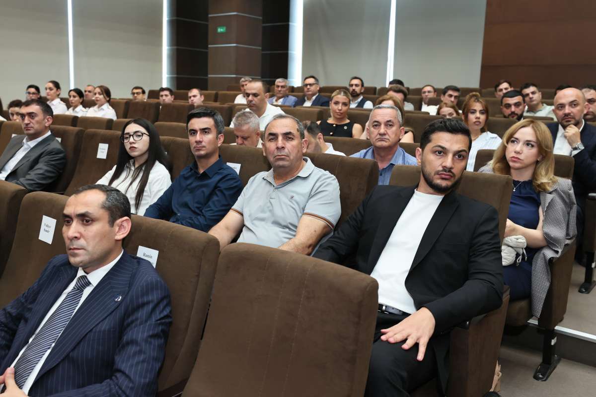 AzGomruk's tweet photo. Bakı Baş Gömrük İdarəsində Milli Biznesin İnkişafı Forumunun xüsusi sessiyası keçirilib

Ətraflı: https://t.co/lSIKKFPgOe https://t.co/8DNMOSZBGI