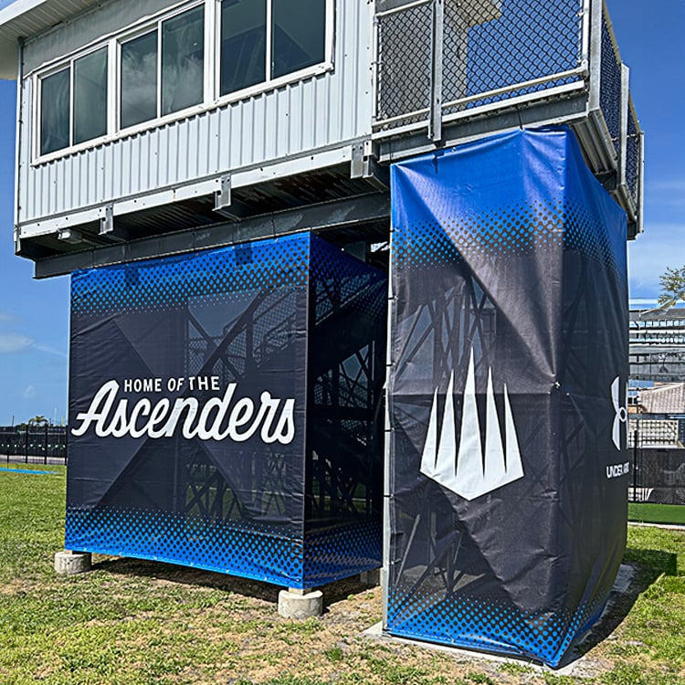 AMIGraphics's tweet photo. 🏃‍♀️🏆 Proud to support the Under Armour Track &amp; Field Nationals at IMG Academy!
Custom A-Frames, mesh fence banners, and vinyl graphics helped create a championship-ready experience for athletes and fans.
#UnderArmour #UATrackAndField #IMGAcademy #EventBranding #Wayfinding https://t.co/TfJmmnPr9A