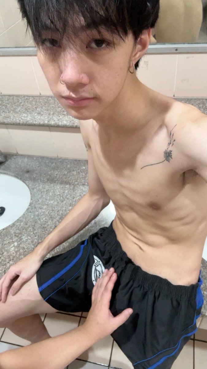 aobaob0005's tweet photo. 💦💦 https://t.co/P92XhoEopG