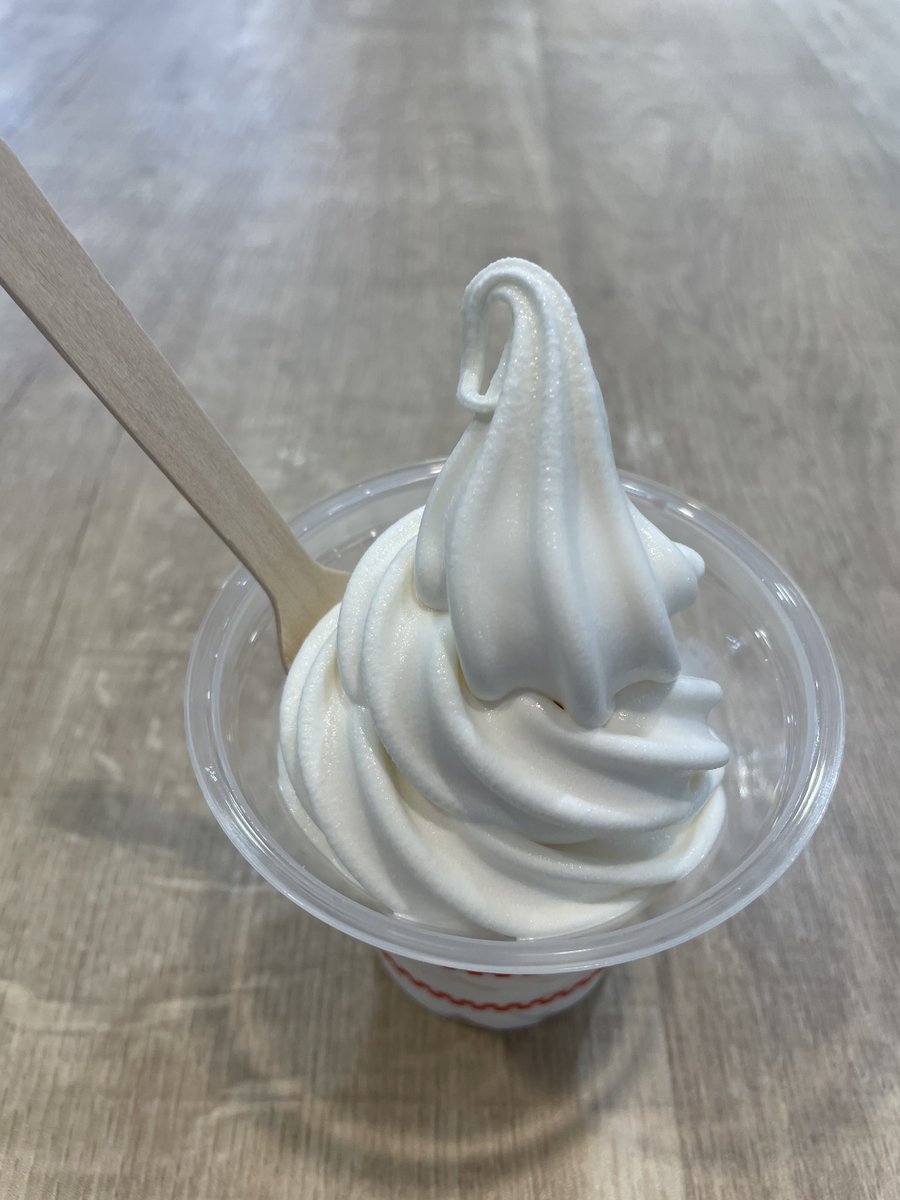 SmichiS16's tweet photo. 今日のお昼はスガキヤ巡りを兼ねて、名古屋港JETTY店へ。
ジェティは寂れたショッピングセンターのイメージでしたが、フードコートは平日のお昼でも昼食を頂く人が多くて賑わっていました。 https://t.co/mIeOC8qWmT