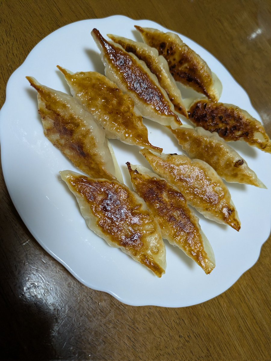0322uta's tweet photo. こんな時間に手作り餃子🥟🤣 https://t.co/Q4re4jLode