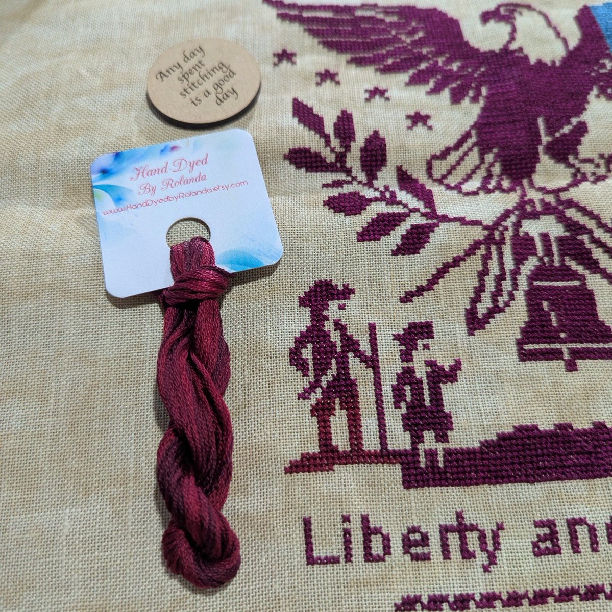 fromching's tweet photo. Forever Free
By Samplers and Primitives
Floss color: Ruby Whisper
(Hand Dyed by Rolanda on Etsy)
#クロスステッチ #crossstitc https://t.co/vr3W3vKYVq