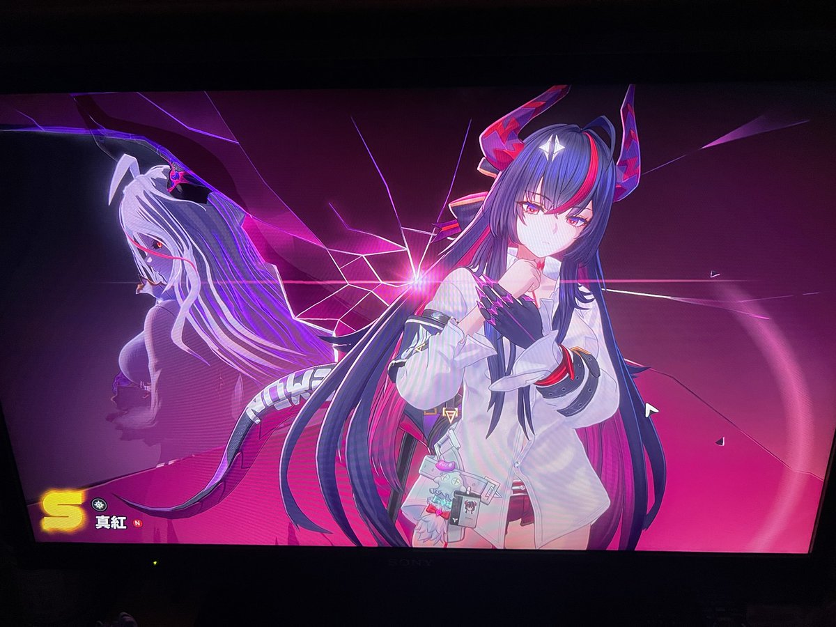 Shion_burst's tweet photo. 10連で出て嬉しいが200連で確定のセーラー服欲しいぞ… https://t.co/6PaSee6w9z