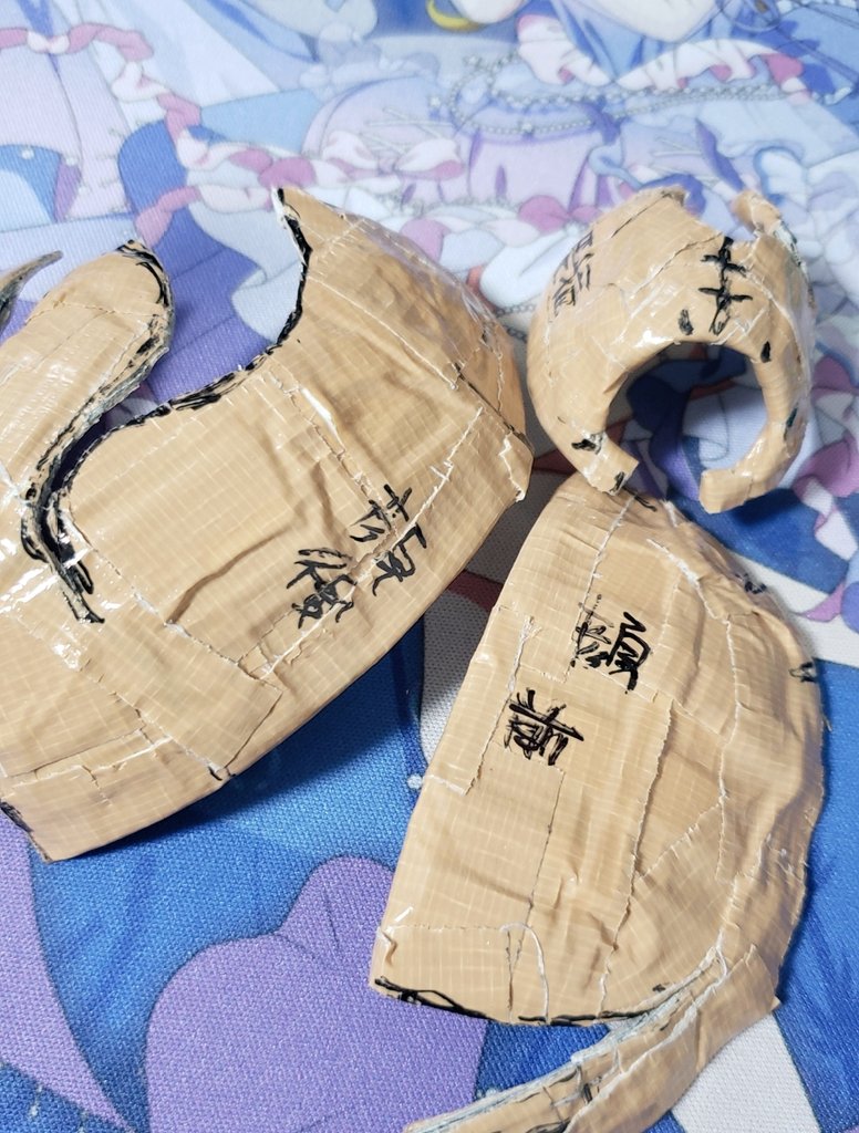 golem_udon's tweet photo. 参考にならなそうな制作過程も一応
髪の毛も同じ感じで作ってます https://t.co/oZkfiOQ21A