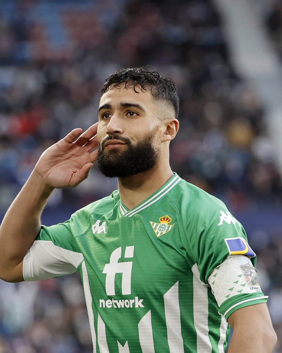 LaLiga's tweet photo. 💚 ¡Feliz cumpleaños, @NabilFekir!

#LALIGAEASPORTS | @RealBetis https://t.co/ZgLzjFWiBT