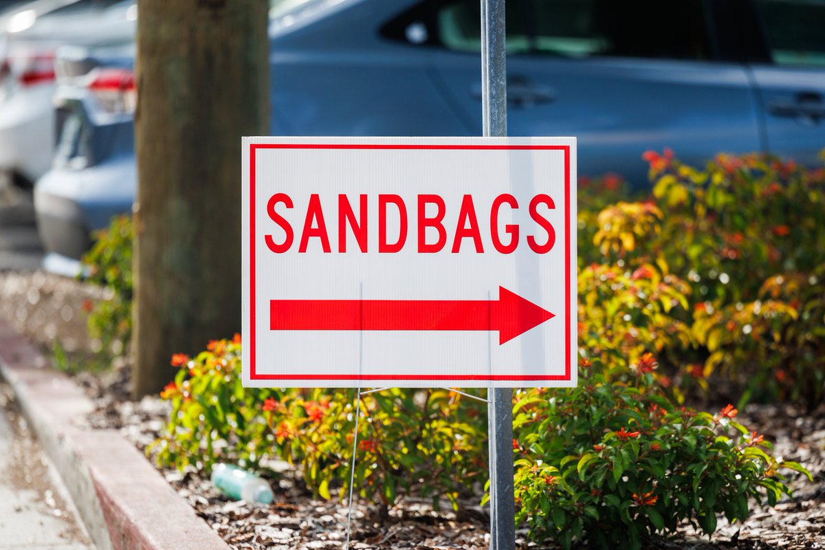 StPeteFL's tweet photo. This is your sign. Literally.

FREE sandbags this Saturday, July 11, 7 a.m.–3:30 p.m. at📍1744 9th Ave N. Up to 10 per household — bring proof of residence! Staff on-site to help with filling &amp; loading.

Don't wait for a storm to get ready!
Learn more: https://t.co/vDeykBhxHu https://t.co/8OJyYwvGMU