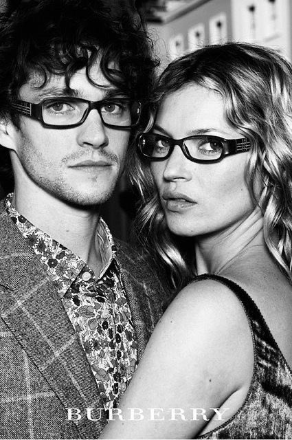 pusherll's tweet photo. hugh dancy and kate moss,, how cool https://t.co/pEjxK1iG31