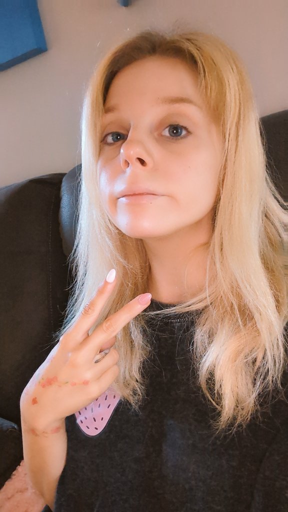 TheGoldenGoddes's tweet photo. Y'all should all be following me here if you aren't already 🫪

I'll be back on here again today playing more OOT 🙂 with boobs
https://t.co/sNtBNNYEWt @joystickxxx https://t.co/h3rzbHWrF9