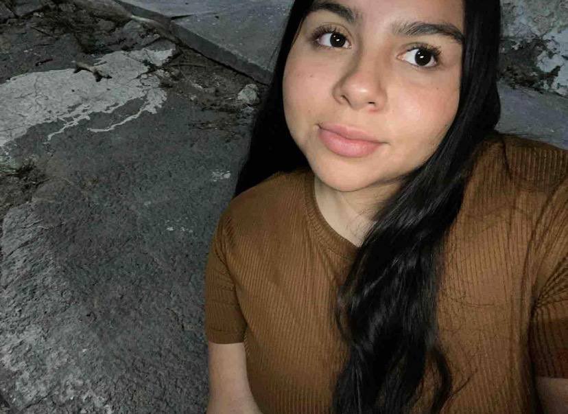 CornudoTop32821's tweet photo. Les quiero presentar a mi novia, tiene 18 es de gdl se llama Nancy 🙈😮‍💨 https://t.co/YaslXaplAw