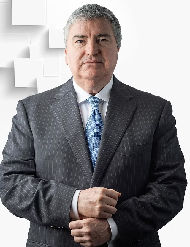 AdrianSarriaMu's tweet photo. (🧵1/3) Carlos Saco-Vértiz Tudela, integrante de la Comisión de Relaciones Exteriores de Keiko Fujimori, es la ficha de Intercorp (dueños de farmacéuticas, Interbank, supermercados, universidades y más). Es el abogado personal del multimillonario Carlos Rodríguez Pastor. https://t.co/pTfPdRzDWq