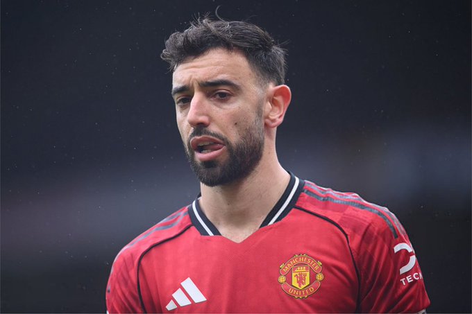 clickspor's tweet photo. Bruno Fernandes, Michael Carrick gelmeseydi Galatasaray’a çok yakındı!

(Reşatcan Özbudak) https://t.co/8cPzzqqNNV