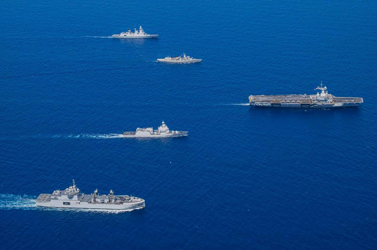 coltm4a1gr's tweet photo. Η Φ/Γ Κουντουριώτης πλέοντας μαζί με την Ομάδα Συνοδείας του αεροπλανοφόρου FS Charles De Gaulle και της Standing NATO Maritime Group-2.

🔗 https://t.co/wifP2fyS13 https://t.co/tIvKmkOVth