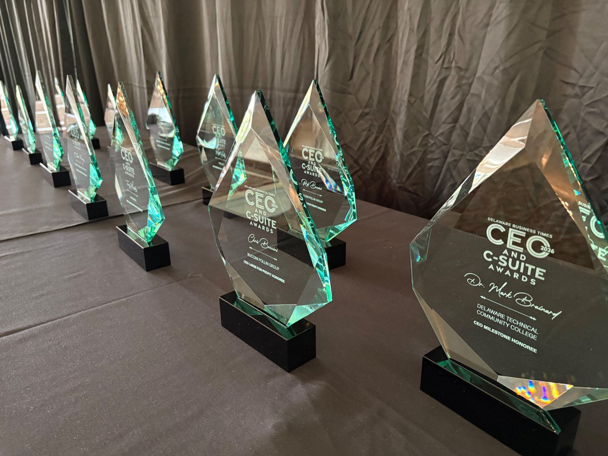 MyBestEgg's tweet photo. Big night in Newark, DE! Our own Stephen Ovadje was named C-Suite of the Year by @DeBusinessTimes and Paul Ricci was there to speak to exactly why it matters: helping people with limited savings move forward. Congratulations, Stephen. #CsuiteOfTheYear https://t.co/NAOh0cYqom