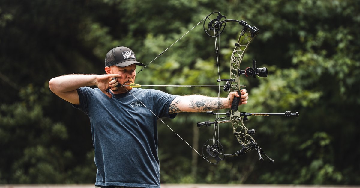 Elite_Archery's tweet photo. That quiet second right before the shot breaks... nothing else comes close to the feeling of archery. ๐น
#elitearchery #compoundbow #bowhunting #archery #archerylife https://t.co/5cZj1bJbVp