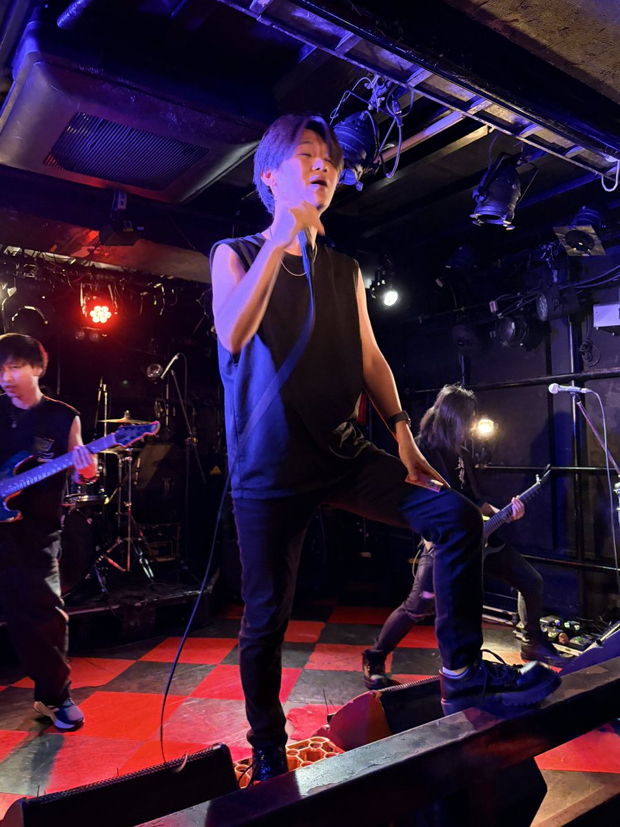 masnobumusoliv1's tweet photo. エモいポストハードコア

まぁ
東京来んから
ないけど
大阪のINSANITYと
合うんじゃなかろうかと思ってます https://t.co/HhtVtD9dj2