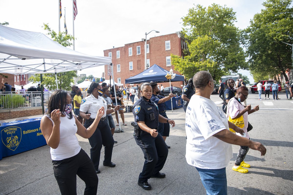 Baltimore Police tweet media