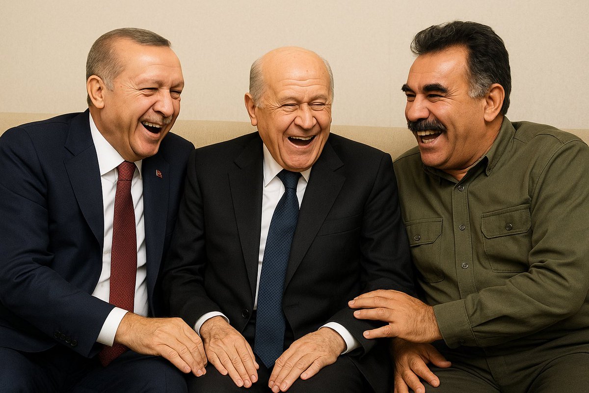 BSaimkozan's tweet photo. @Yiido26142534 @KozanSaim @Susma_maa Yiğido hiç oldumu aslanım beni engellemiş sin çok ayıp ağzında bozuk yiğido bak sana kimlerin fotoğrafını atıyorum cankuşların. 👇👇👇👇 https://t.co/XEwjtCo1xz