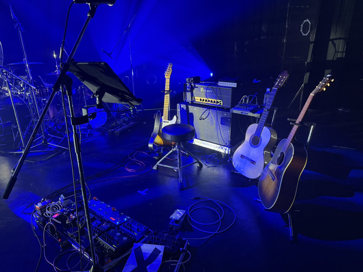 gami_ryo_gt's tweet photo. #きんとき さん
1st One Man LIVE「Mic Loud」
@ O-EAST

ギターにて参加させて頂きました。
素敵なライブでした！
20日も楽しむぞ〜！！

#きんときワンマンMicLoud https://t.co/a3anIpD5Vn
