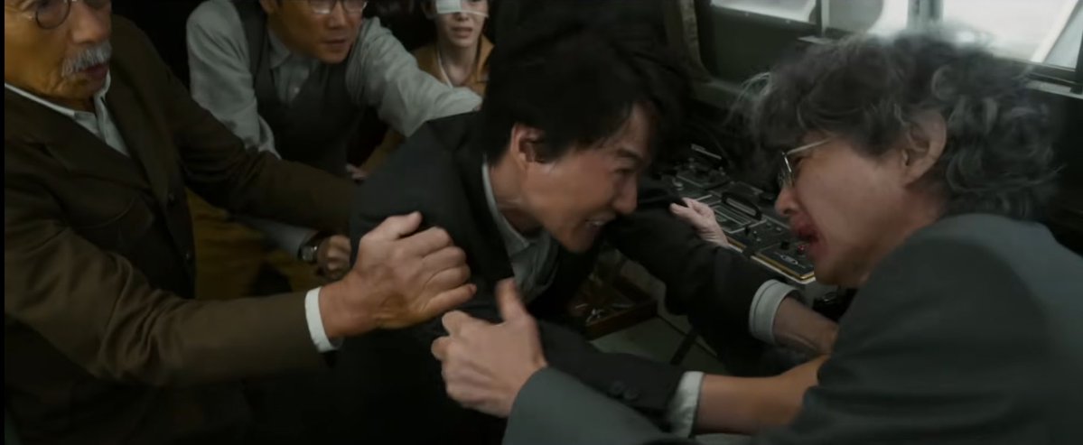 mtt_75058's tweet photo. 「人間のやって良いことの範疇を超えている」

「ゴジラ-0.0」衝撃映像過ぎるでしょ… https://t.co/U8m8ojIWhn