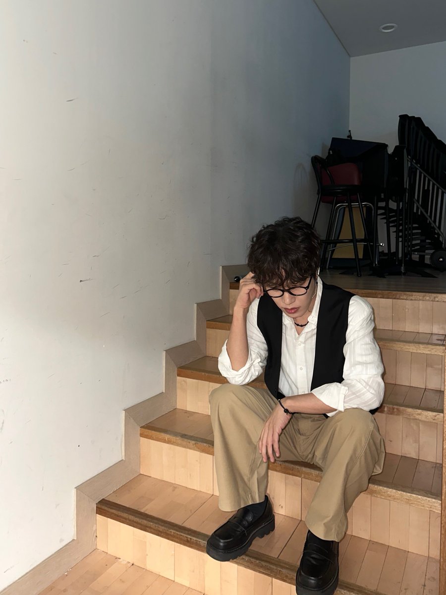 band_SORAN's tweet photo. 🕰️ 𝗣𝗘𝗥𝗙𝗘𝗖𝗧 𝗗𝗔𝗬 𝟭𝟮
𝗗𝗔𝗬 𝟰
𝗣𝗘𝗥𝗙𝗘𝗖𝗧 𝗗𝗔𝗬 𝟭𝟮의 중심, 센터 회차✨
남은 회차들도 행복하고 완벽한 하루 만들어 드릴 것..📝
#소란 #SORAN #고영배
#퍼펙트데이12 #PERFECTDAY12 https://t.co/ontZQyMb4H