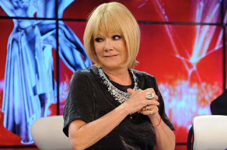 muchoife's tweet photo. RIP Bonnie Tyler https://t.co/xEeL73t3ey