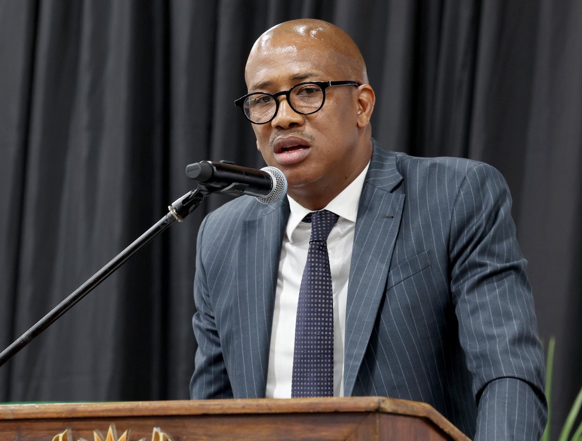 GovernmentZA's tweet photo. "You will not be judged on the number of meetings you convene, but on the difference you create in the lives of the people of uMgungundlovu."

Deputy Minister Kenny Morolong called on members of the newly launched Multi-Stakeholder Anti-Crime Council to serve with integrity, dedication and purpose as they work to build safer, more resilient communities.

Together, we can build a South Africa where everyone can live, work and thrive without fear.

#MandelaMonth #SaferCommunities #GovZAUpdates #CapableState