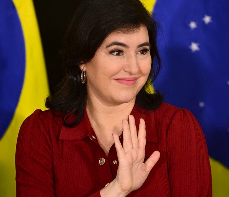 lazarorosa25's tweet photo. Rapaz! A voadora da Simone Tebet no Tarcísio de Freitas, que destruiu São Paulo, atacar a candidatura dela e de Marina Silva por “não serem do estado”:

 "Sou corintiana, não flamenguista, pago imposto em São Paulo há 10 anos. Não precisei dar endereço alheio para me candidatar” https://t.co/8n5ha0xMbU