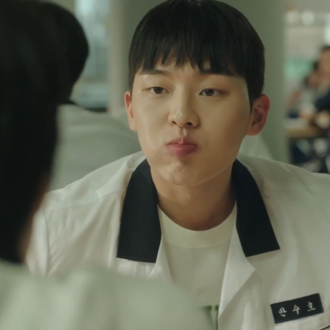 sjaantjdnjdu's tweet photo. 시은씨
내가 좋아 곰팡이가 좋아?
⠀⠀⠀⠀⠀⠀⠀⠀⠀⠀⠀⠀⠀⠀⠀⠀  ⠀뭐 그런..
⠀⠀⠀⠀⠀⠀⠀⠀⠀⠀⠀⠀⠀⠀⠀⠀  ⠀당연히 너지;
난 좀 압도적인 싸움이 좋아서 https://t.co/adEZBAeCA1