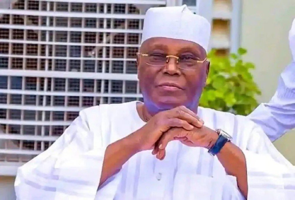 instablog9ja's tweet photo. “Nothing must happen to Peter Obi” — Atiku warns Presidency https://t.co/vvbsiSIvlX