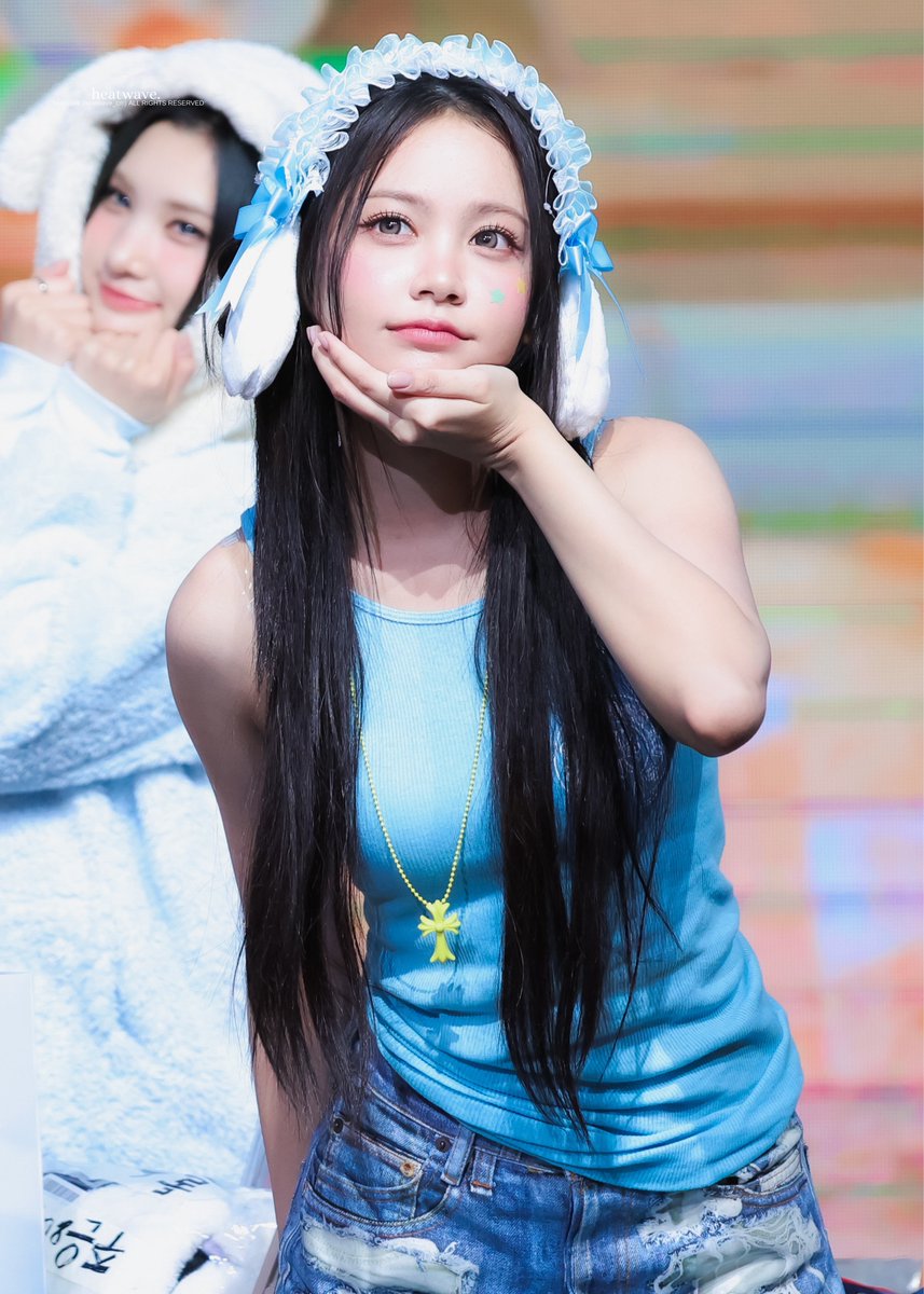 H2HCARMEN_INA's tweet photo. Event Fansign Offline Hearts2Hearts bersama Berriz x SMTOWN &amp; STORE 090726

©heatwave_cm

#Hearts2Hearts #CARMEN #카르멘
@Hearts2Hearts https://t.co/zasE3ynCtU