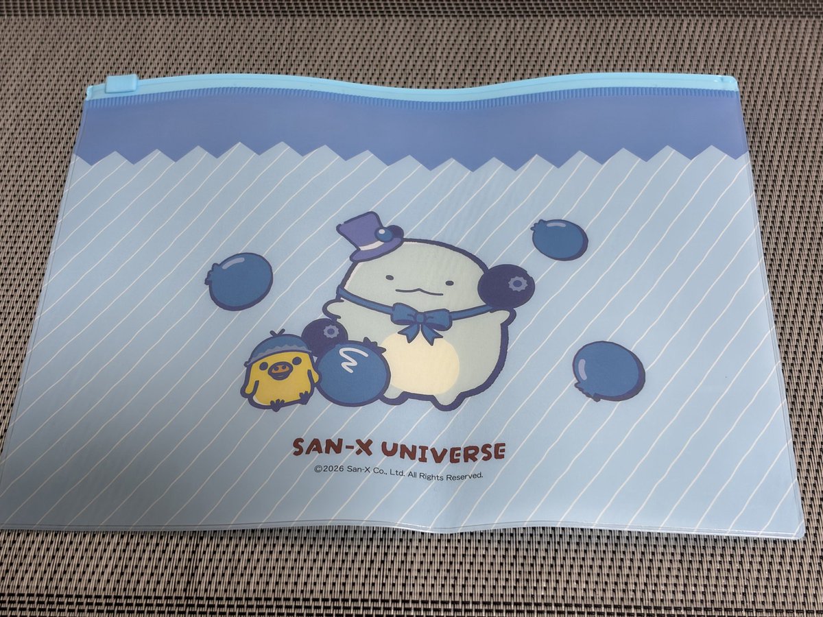 J__r0's tweet photo. 【交換】
ダイソー・セリア
サンエックス ユニバース　ファスナーケース

≪譲≫
キイロイトリ&amp;とかげ

≪求≫
チャイロイコグマ&amp;カイジュウパラダイス

郵送交換希望です。
よろしくお願いします！ https://t.co/GJZlxjBvJs