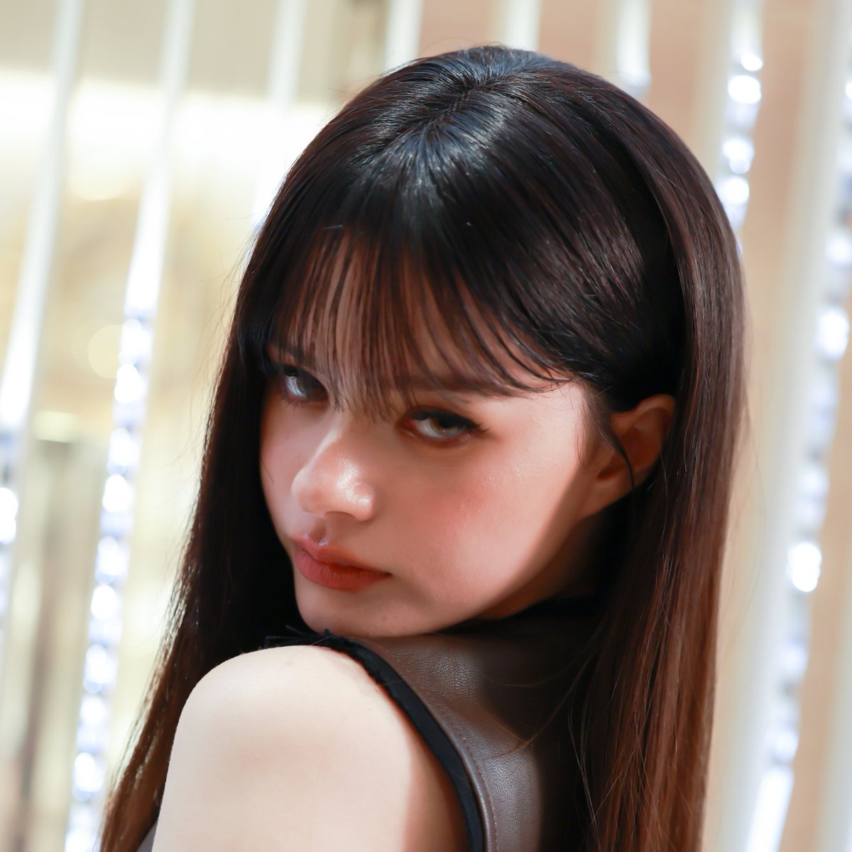 daisynatx's tweet photo. สุดท้ายแล้วเจนก็ได้พบรักใหม่กับควีนบอสคุณหนูบีค่ะ จบปิ๊ง https://t.co/076YZqz8wN