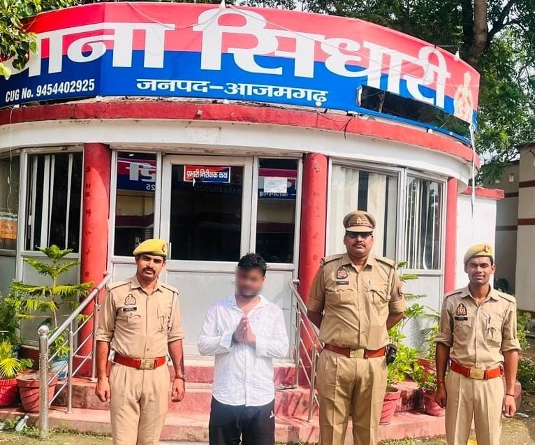 azamgarhpolice's tweet photo. #SSPAzh डॉ अनिल कुमार के निर्देशन में-

 #थाना_सिधारी, #जनपद_आजमगढ़।

🚨🔹ऑपरेशन वज्रपात : इंस्टाग्राम पर गैंग संस्कृति को बढ़ावा देने वाले "JIDDIRISHU (जिद्दी रिशु)" गैंग के युवक की काउंसलिंग, पुलिस ने की वैधानिक कार्रवाई।

@Uppolice
@adgzonevaranasi
@digazamgarh https://t.co/NiwosRAzI1
