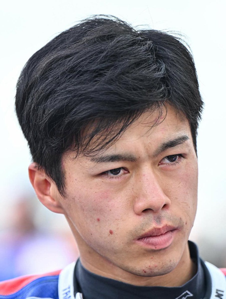 result_race's tweet photo. Ai Ogura, Yamaha'ya geçişi hakkında:

Burada açıklamayacağım ama bunun birçok sebebi var. Benim için iyi bir şey olduğunu gördüm ve bu sebeple bu kararı verdim. Ne kadar güçlü olabileceğimizi gelecekte göreceğiz. Japon bir sürücü için fabrika takımında yarışmak çok önemli özellikle de Japon bir markada. Ayrıca Jorge gibi güçlü bir takım arkadaşına sahip olmak da çok önemli.

#MotoGP