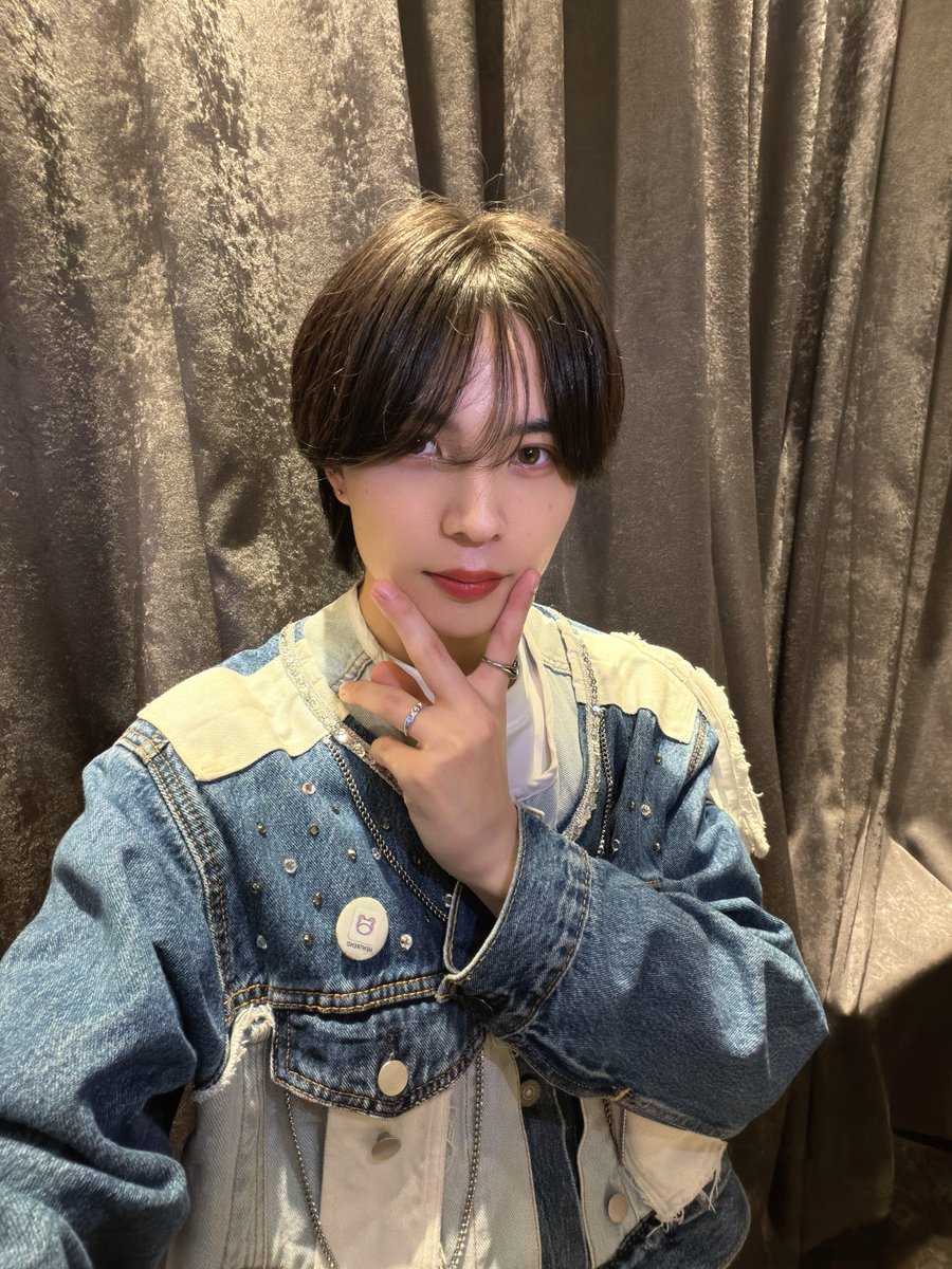 newtrend_ktk's tweet photo. RADIO!READY GO!

公開収録のラジオも新鮮で楽しかった🐸

会場まで足運んでくれたみなさんありがとうございました！！ https://t.co/5JG9FJjXdF