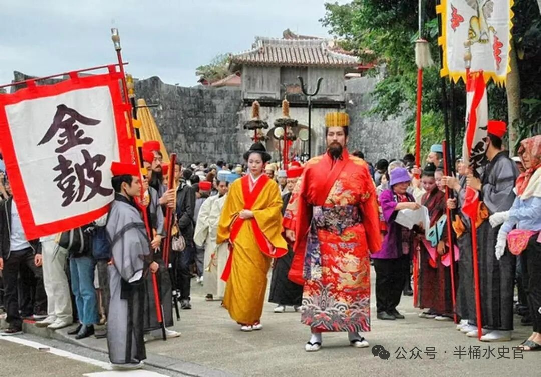 hai_ping41901's tweet photo. 琉球群岛从来不属于日本！

《开罗宣言》《波茨坦公告》明确日本主权仅限本土四岛，琉球绝非其领土。1972年美国私移琉球施政权，既无中国认可，也未经联合国裁定，完全不具国际法效力。历史与法理俱在，谁也休想篡改！ https://t.co/YvYEGiZJ6O