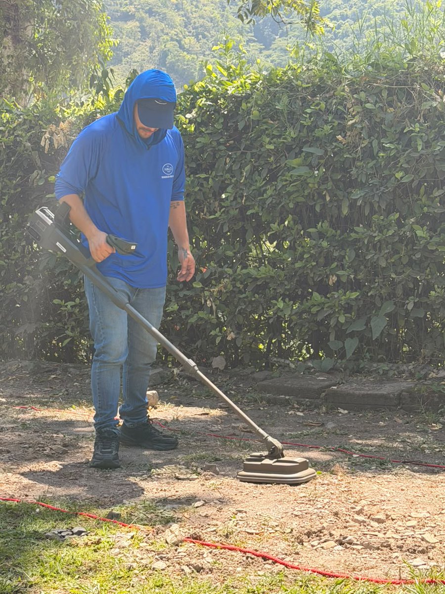 TheHALOCol's tweet photo. Iniciamos pruebas de nuevas tecnologías de detección para el desminado en nuestro centro de entrenamiento de Arboledas (Norte de Santander)

Estas herramientas buscan aumentar la eficiencia del Desminado Humanitario y contribuir a más comunidades que vivan en territorios seguros https://t.co/MTxccFNv2q