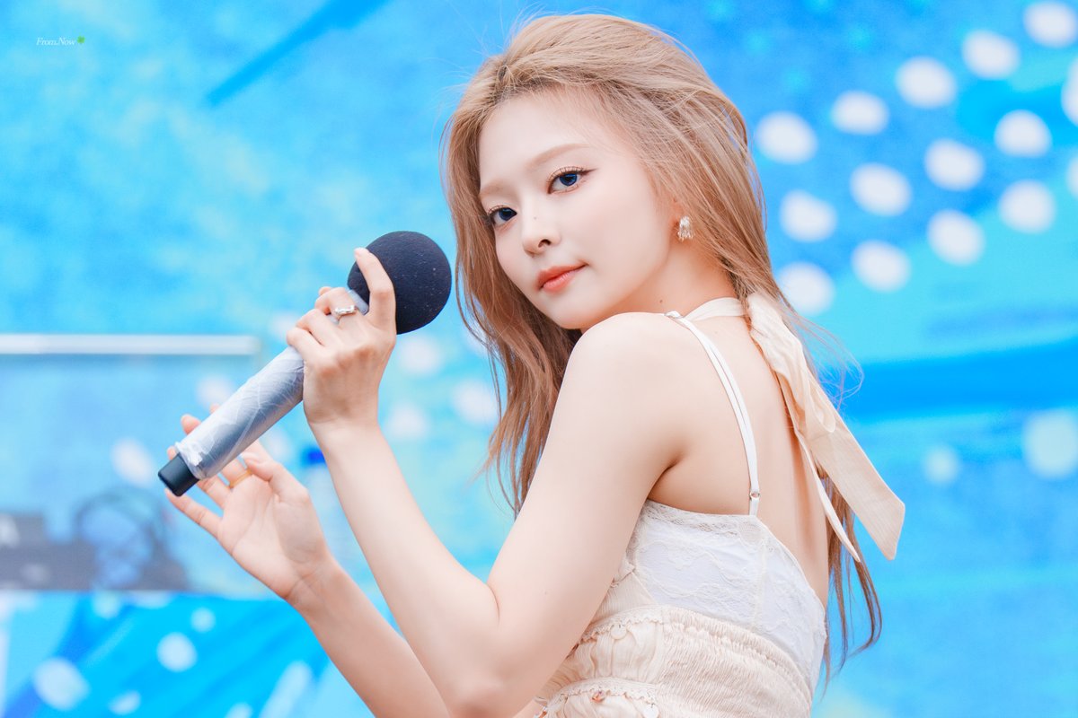 Fromis_Now's tweet photo. 260704 프로미스나인 나경     

🩵

#fromis_9 #이나경 https://t.co/7Mkv5049PD