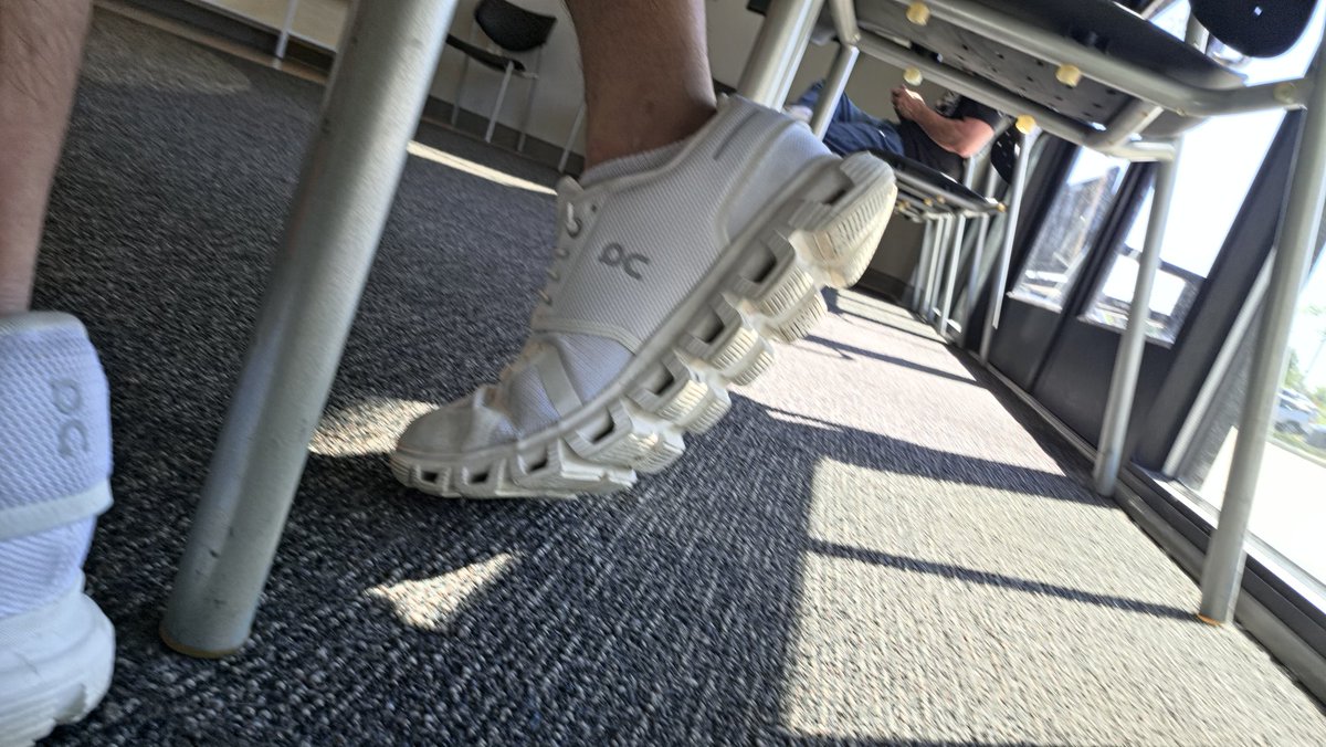 FootKingAmar's tweet photo. https://t.co/JH6ObvFLP9
https://t.co/FAt1vnWSAi
#OnCloud #OnRunning #OnCloudShoes #RunOnClouds #Cloud5 #OnCloud5
#Sneakers #Kicks #SneakerHead #ShoeGame #WhiteSneakers #WhiteKicks
#FeetUp #PutYourFeetUp #ChillVibes #RelaxMode #KickBack
#CasualStyle #StreetStyle #MensFashion #EverydaySneakers
#ShoePhotography #LowAngleShot #DetailShot #SoleGame
#ComfortFirst #AllDayComfort #SunnyVibes