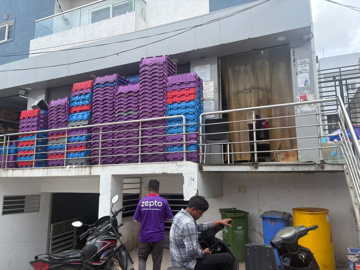 CMC_Offcl's tweet photo. 🍽️ Food Safety Inspection Drive

Establishment: Zepto
📍 Narsingi
📅 09.07.2026

As part of routine food safety inspections across Cyberabad, CMC Food Safety teams inspected Zepto, Narsingi.

⚠️ Key Observations
• Racks, crates, flooring, walls, and ceiling found unclean with visible dirt accumulation
• Pest-o-Flash unit not properly positioned in the fruits and vegetables section, posing a potential physical contamination risk
• Food bags stored without pallets
• Food waste observed on racks, crates, and the floor
• Food and non-food items not properly segregated
• FSSAI licence not displayed at a prominent location
• Air curtains found in an unclean condition

🛠️ Action Taken
• Improvement Notice to be issued.
• The Food Business Operator (FBO) was instructed to temporarily stop accepting orders, undertake complete cleaning and rectification, and resume operations only after ensuring compliance with food safety standards.

📋 Hygiene Assessment
🏆 30/60 Marks (50%)

Safe Food. Better Hygiene. Healthier Cyberabad. 

#FoodSafety #FoodInspection #SafeFood #FoodSafetyFirst #TeamCMC #Cyberabad

@jayesh_ranjan @TelanganaCS @TelanganaCMO @IPRTelangana @MC_Cyberabad  @HiHyderabad @ZC_SLP @ZC_Kukatpally1 @zcquthbullapur @GummallaSrijana