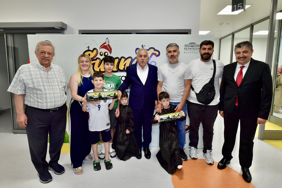MErgun_Turan's tweet photo. Fatihli evlatlarımız için geleneksel sünnet programımızı bu yıl da Bezmialem Vakıf Üniversitesi Hastanesi'nde sürdürüyoruz.

Bezmialem Vakıf Üniversitesi Mütevelli Heyeti Başkanı Av. Osman Develioğlu ve Rektör Prof. Dr. Adem Akçakaya ile çocuklarımızı ziyaret ederek geçmiş olsun dileklerimizi ilettik.

Rabbim hepsine sağlıklı ve huzur dolu bir ömür nasip etsin.