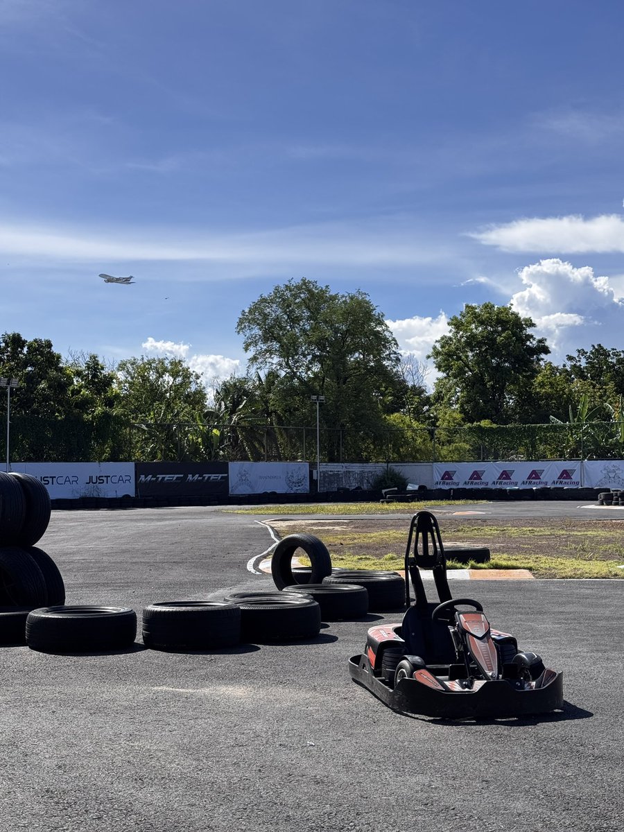 ginnynatnicha's tweet photo. น้องๆ เต็มถังค่ะะ🏎️⛽️ https://t.co/Y6UyUaY3ty