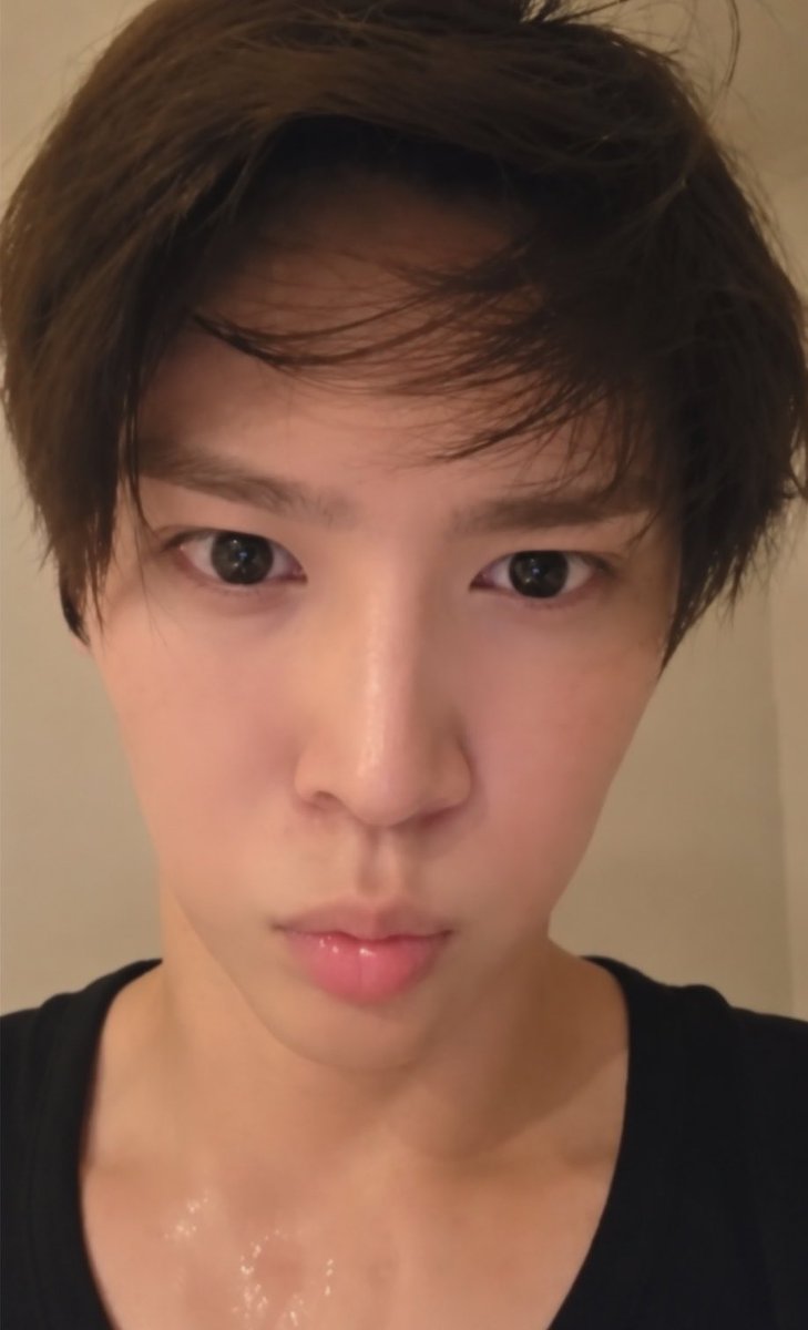 madgurlclub's tweet photo. ผมดำ กล้องสด ผมไม่เซ้ต สุดยอด https://t.co/AVtJoIbDHz