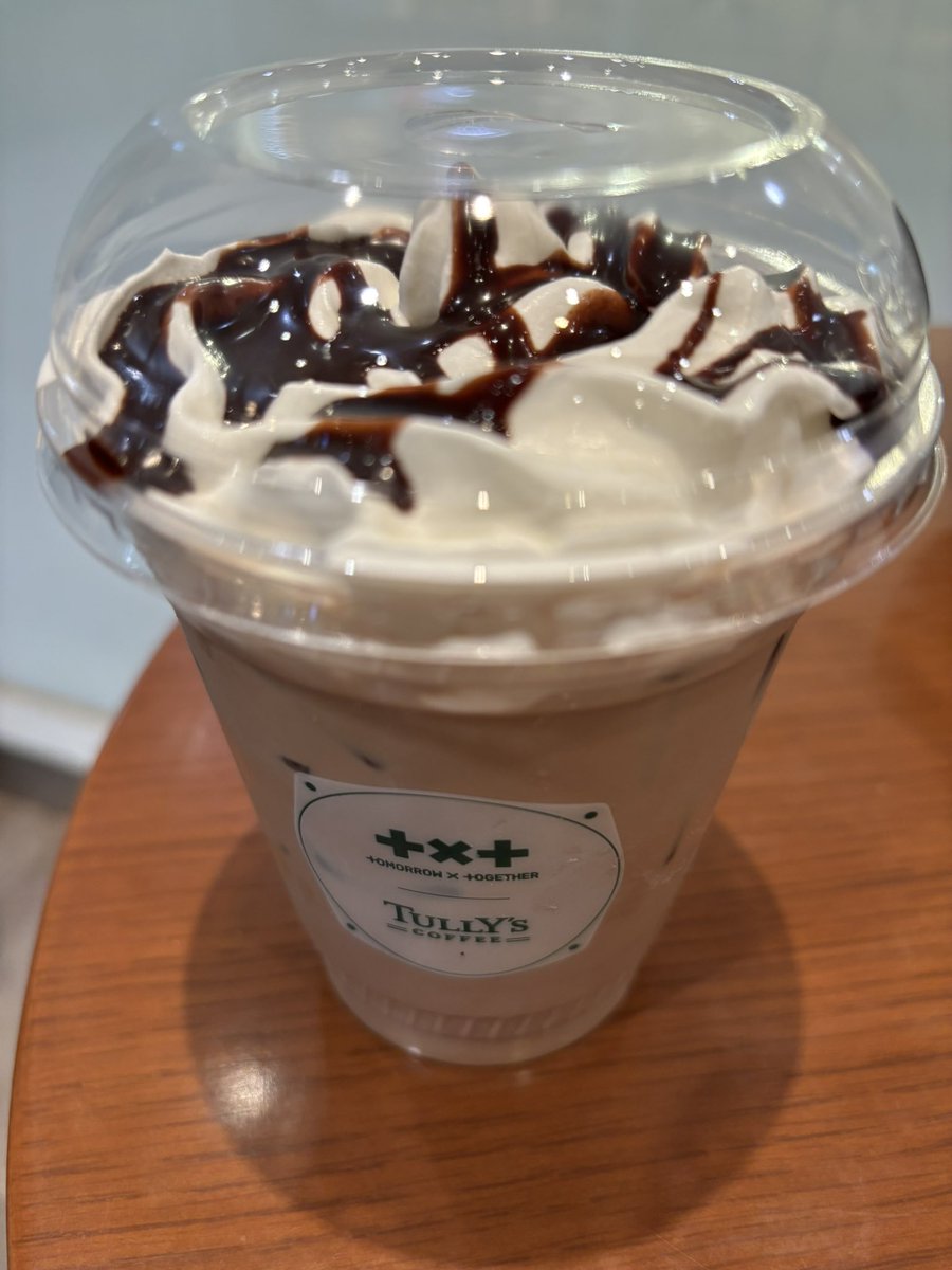 gorikey96's tweet photo. 桃のやつ終わってた😭😭いつもの豆乳ココアらて https://t.co/SgjzOrFBo5