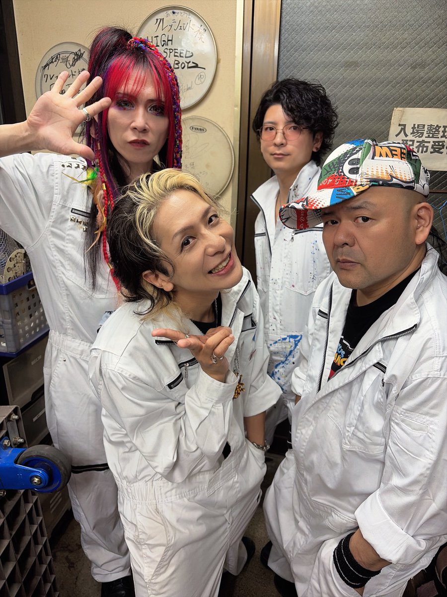 TOYSPANIC88's tweet photo. 2026.7.6
吉祥寺CRESCENDO
セットリスト
1ミラクルボルテージスパークラッシュ
2トイズパレード
3サマージャンボドリーム
MC
4涙の翼
5たったそれだけ
6ノチハレ https://t.co/y4xM5dFXb8