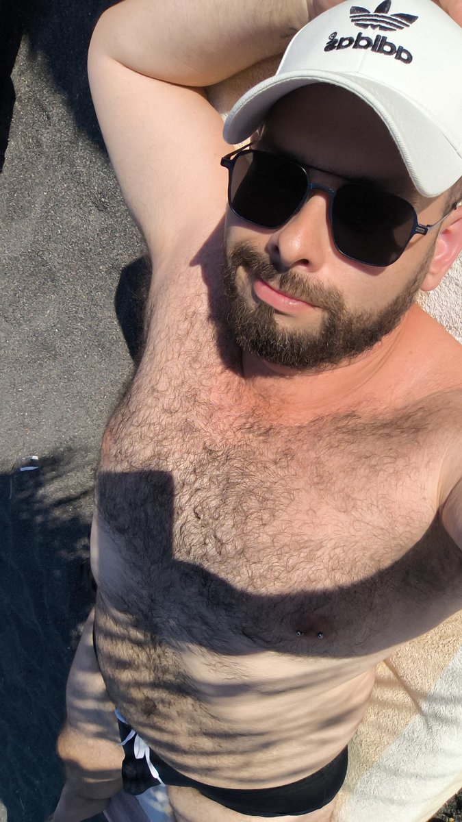costakisakrivos's tweet photo. Relaxing at the beach after work.
#greeksummer ,#santorini ,#gaybear https://t.co/HKw1Dy8wV0