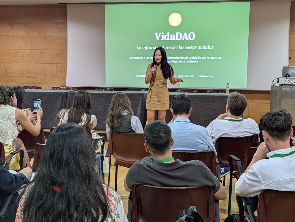 AlhambraVenture's tweet photo. 🎤 Free Pitching de Salud en Alhambra Venture 2026: Heuristik, Airway Shield, VidaDAO y Mential.

#AlhambraVenture2026 #AlhambraVenture #Salud #Pitch #Startups https://t.co/uZMjTKTOPW