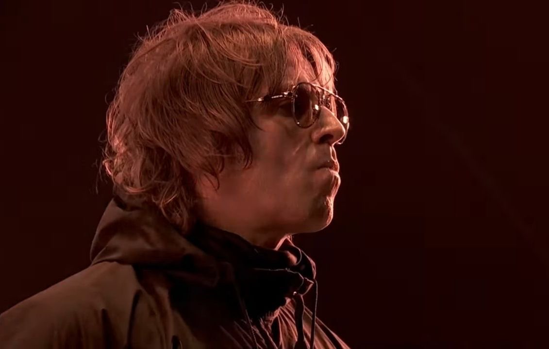 XCXGALLAGHER's tweet photo. imagine if he brings back this haircut for the next tour https://t.co/D5cpFoxplR